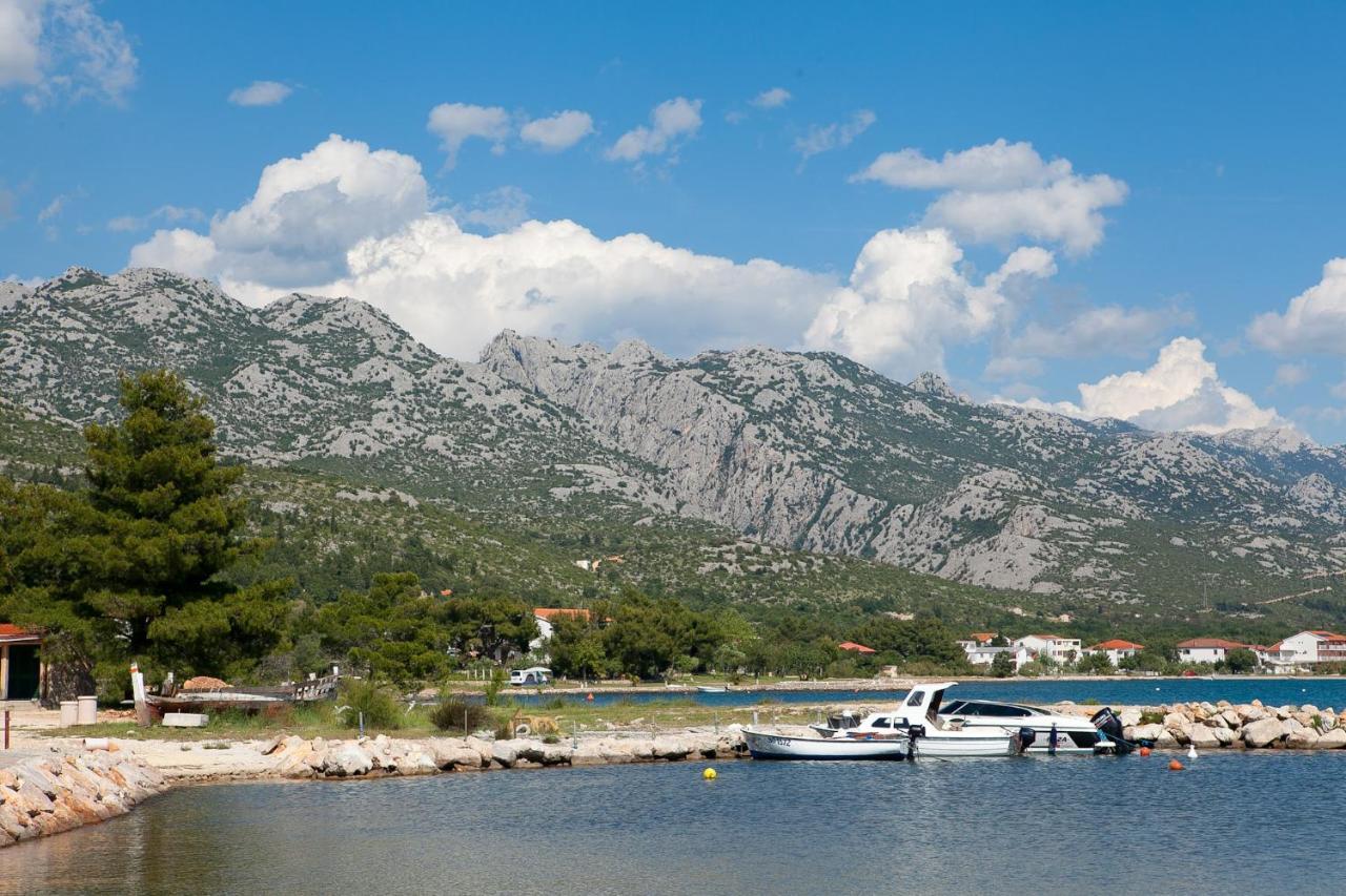 Apartmani Lea Starigrad Paklenica Dış mekan fotoğraf