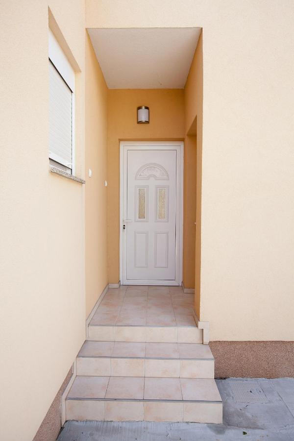Apartmani Lea Starigrad Paklenica Dış mekan fotoğraf