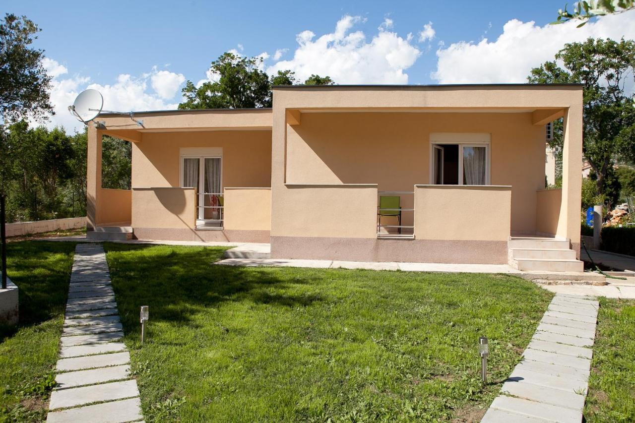 Apartmani Lea Starigrad Paklenica Dış mekan fotoğraf