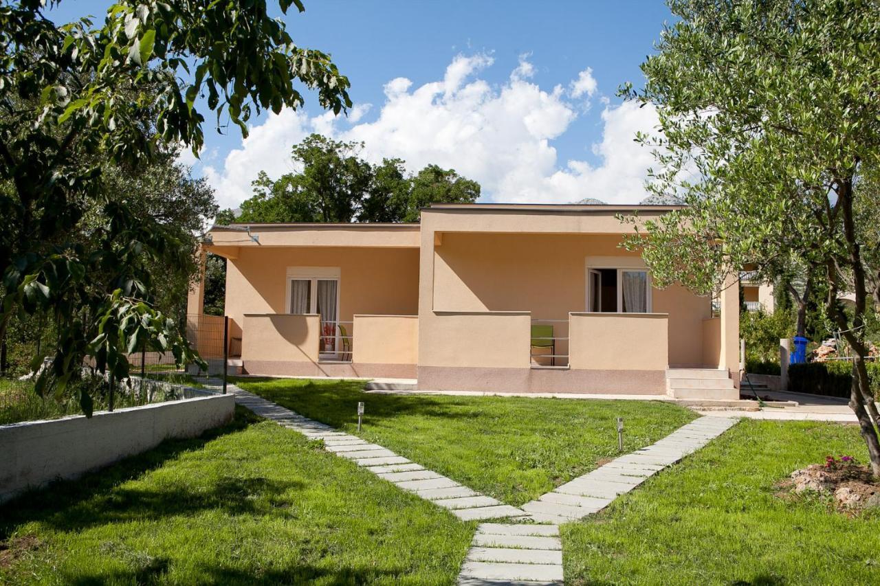 Apartmani Lea Starigrad Paklenica Dış mekan fotoğraf